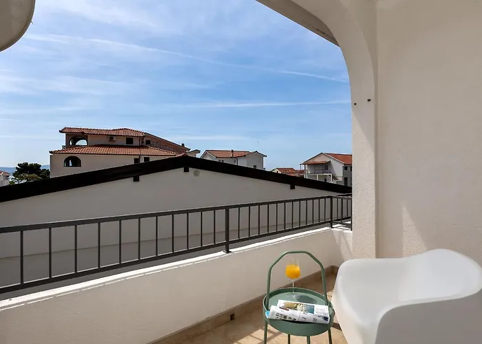 Barbaric Apartment Zaostrog