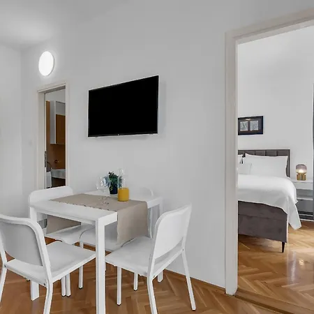 Barbaric Apartment Zaostrog