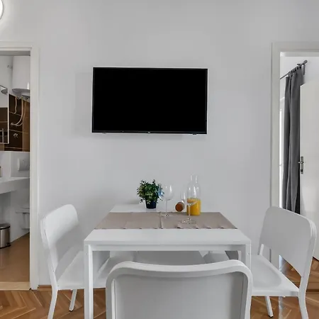 Apartment Barbaric Zaostrog
